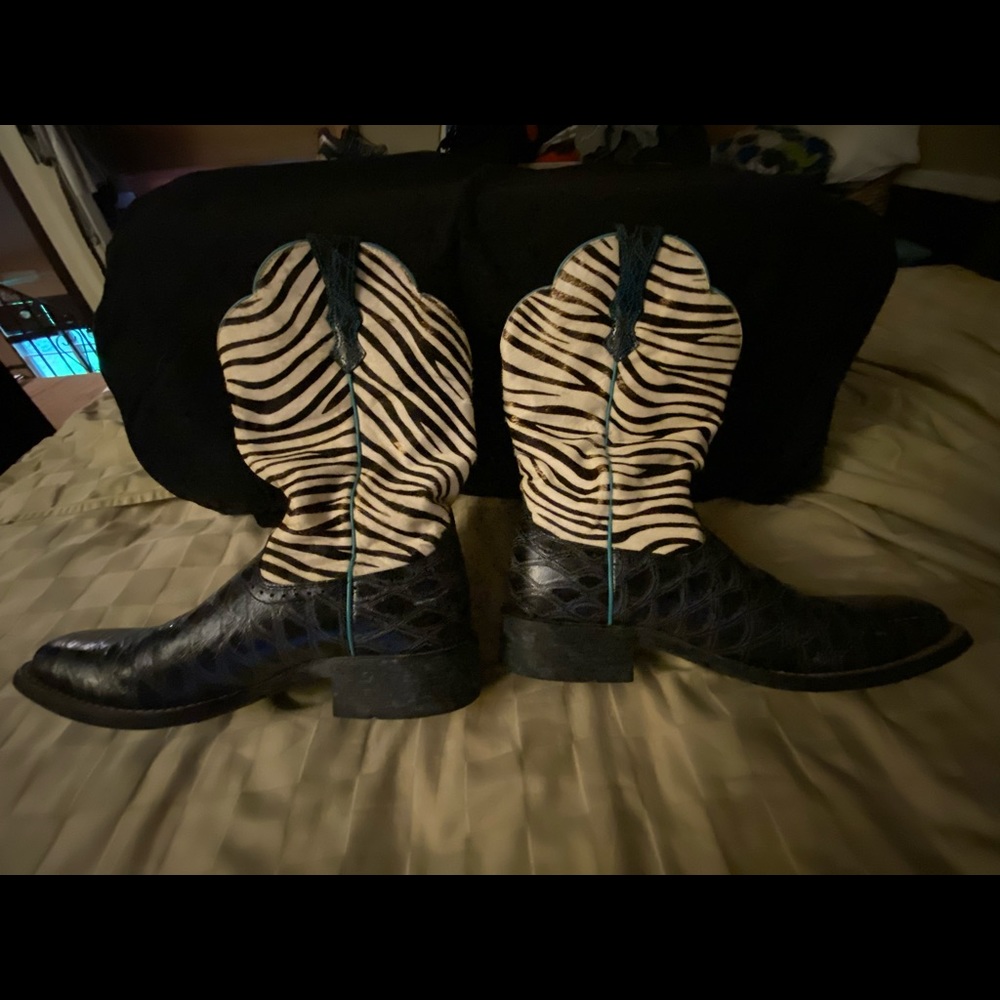 ARIAT Women’s Boots size 9 Like New